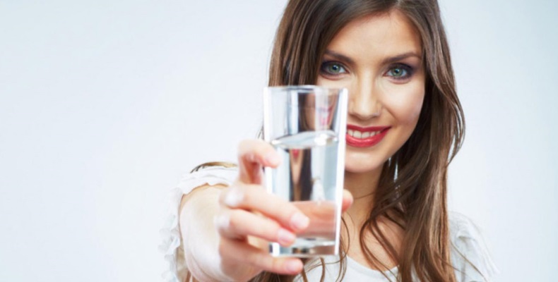 Можно ли пить воду при повышенном давлении