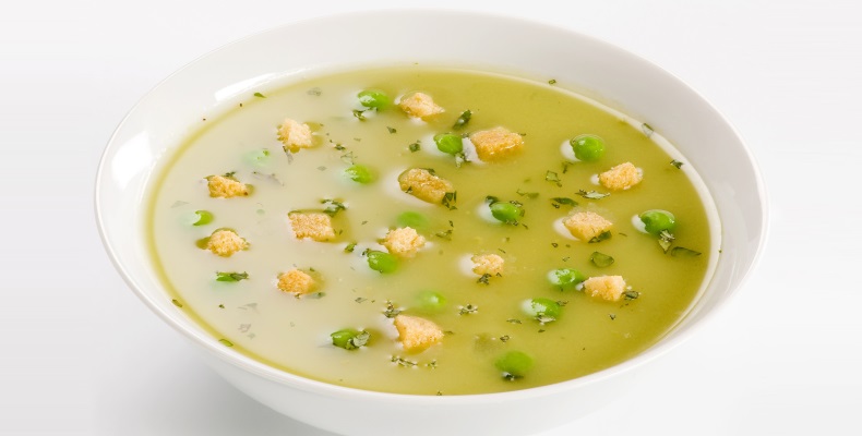 Можно ли разогревать суп в микроволновке